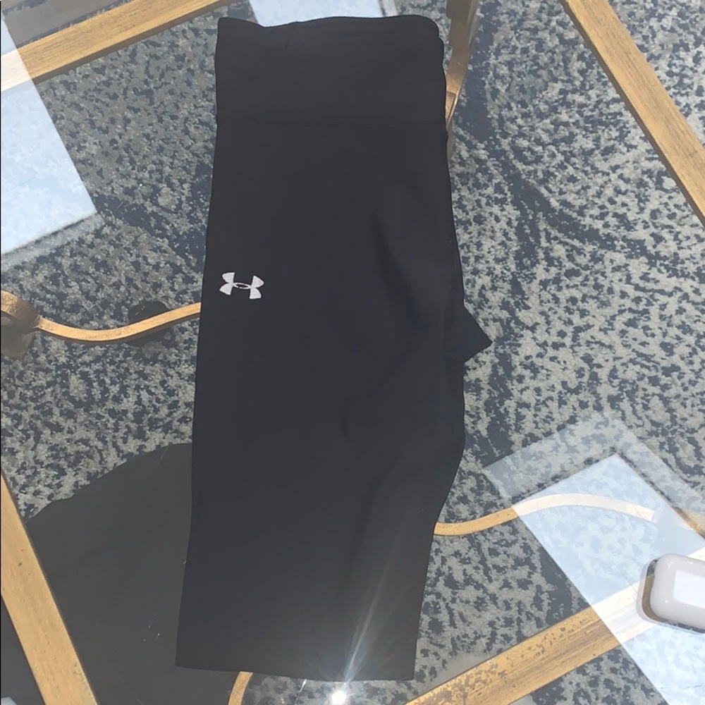 Underarmour size medium leggings full length!
